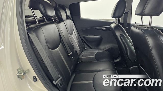 Chevrolet Spark Premier 2020 — фото 16