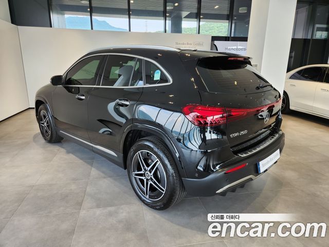 Mercedes-Benz EQA (H243) EQA250 AMG Line 2026 — фото 3
