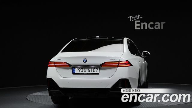 BMW 5 Series (G60) 530i xDrive M Sport 2024 — фото 4