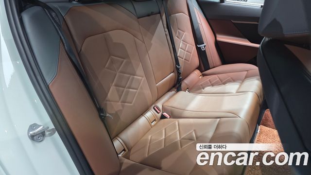 BMW 5 Series (G60) 530i xDrive M Sport 2024 — фото 11