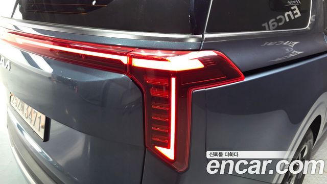 Kia Carnival (IV) HEV 9seater Signature 2024 — фото 23