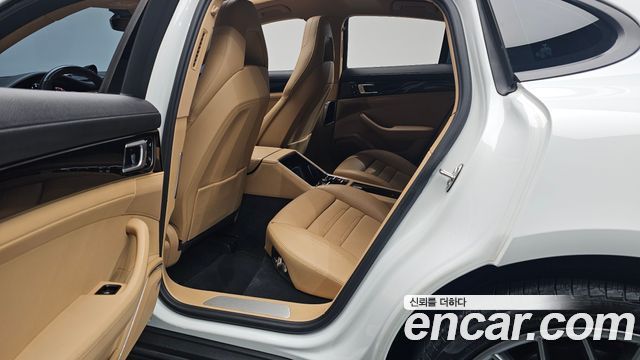 Porsche Panamera (971) 3.0 AWD 2018 — фото 11