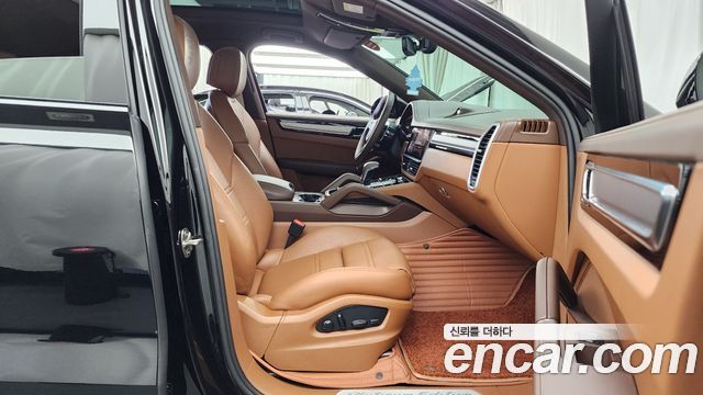 Porsche Cayenne (PO536) 3.0 E-HYBRID COUPE PLATINUM EDITION 2023 — фото 11
