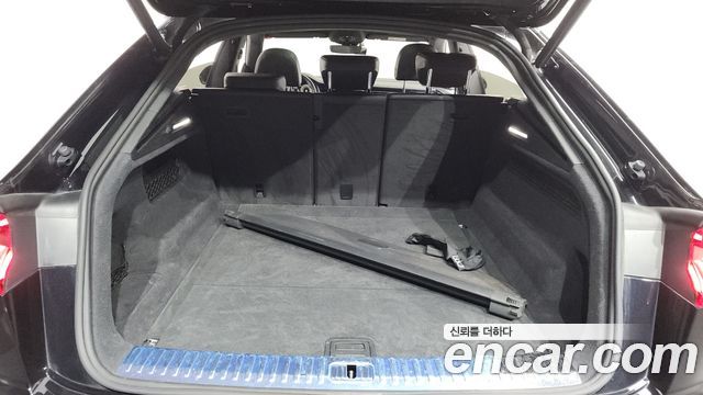 Audi Q8 (4M) 45 TDI Quattro Premium 2021 — фото 18