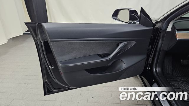 Tesla Model 3 Standard Range Plue RWD 2020 — фото 24