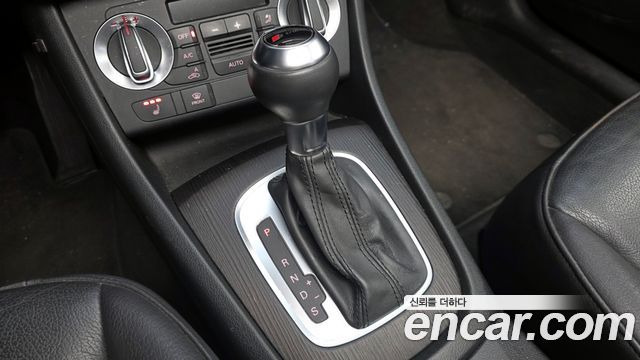 Audi Q3 2.0 TDI Quattro Dynamic 8U 2014 — фото 9