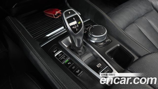 BMW X6 (F16) xDrive 30d 2017 — фото 9