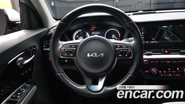 Kia Niro EV Noblesse 2022 — фото 13
