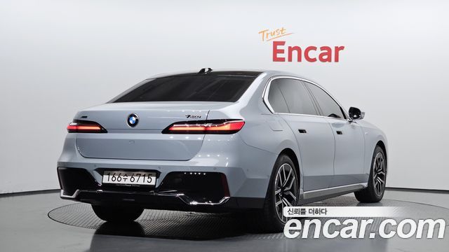 BMW 7 Series (G70) 740i xDrive M Sport 2025 — фото 2