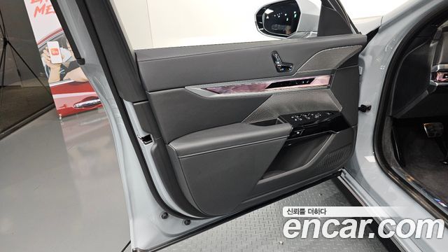 BMW 7 Series (G70) 740i xDrive M Sport 2025 — фото 24