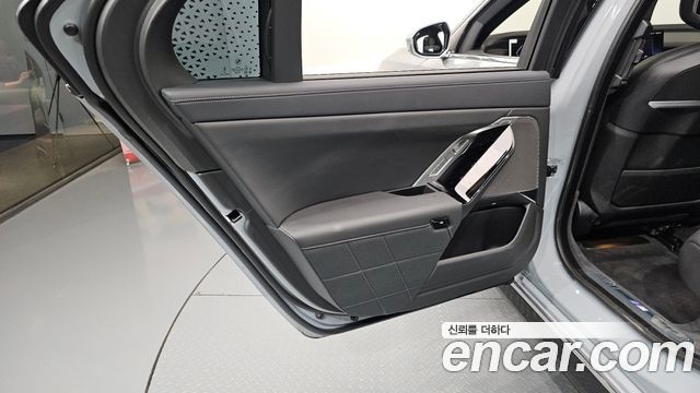 BMW 7 Series (G70) 740i xDrive M Sport 2025 — фото 25