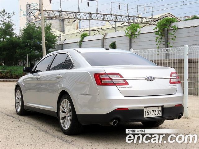 Ford Taurus 2.0 Limited EcoBoost 6th 2015 — фото 3