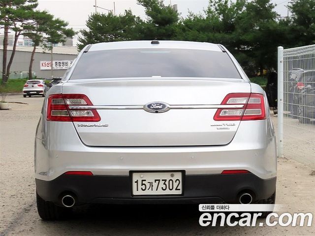 Ford Taurus 2.0 Limited EcoBoost 6th 2015 — фото 4
