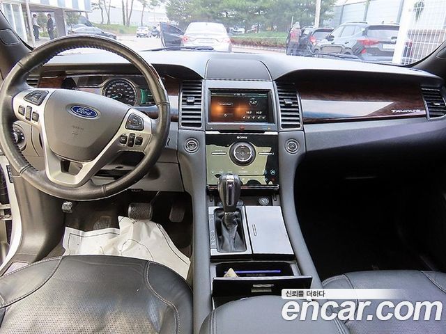 Ford Taurus 2.0 Limited EcoBoost 6th 2015 — фото 7
