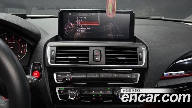 BMW 1 Series (F20) 118d Sport 5Door 2016 — фото 13