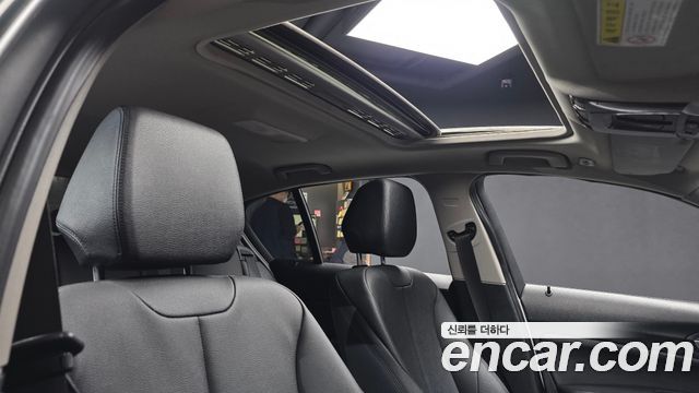 BMW 1 Series (F20) 118d Sport 5Door 2016 — фото 17
