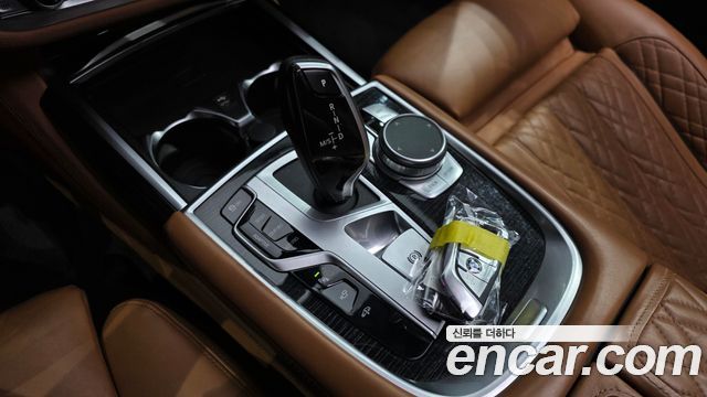 BMW 7 Series (G11) 740Li xDrive M Sport Package 2021 — фото 9