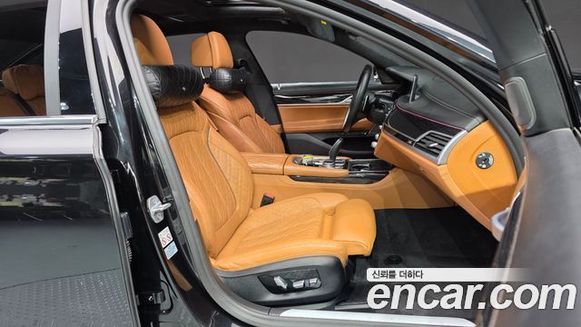 BMW 7 Series (G11) 740Li xDrive M Sport Package 2021 — фото 26
