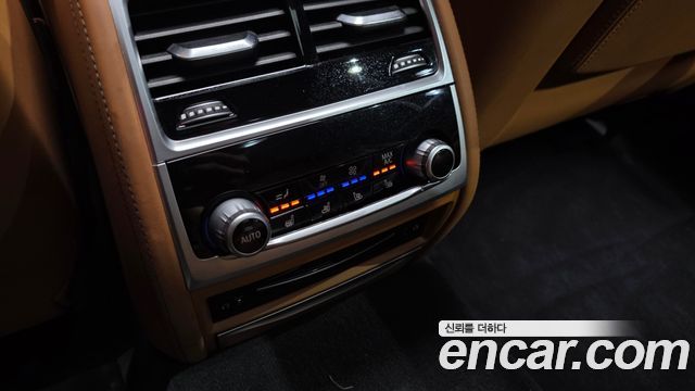 BMW 7 Series (G11) 740Li xDrive M Sport Package 2021 — фото 29