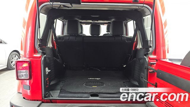 Jeep Wrangler (JK) 3.6 Sahara 4Door 2017 — фото 20