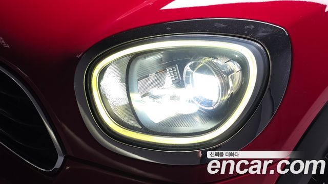 MINI Cooper D Countryman Standard 2nd 2017 — фото 22