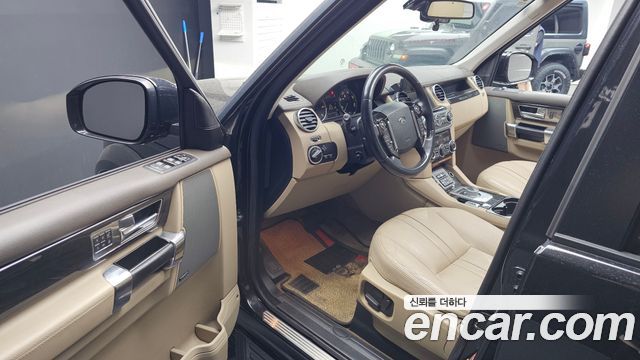 Land Rover Discovery 4 3.0 SDV6 HSE 2014 — фото 10
