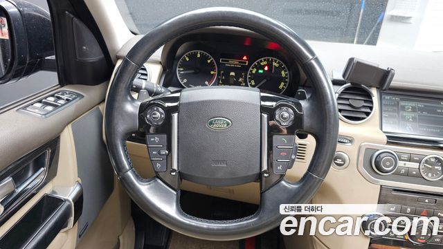 Land Rover Discovery 4 3.0 SDV6 HSE 2014 — фото 15