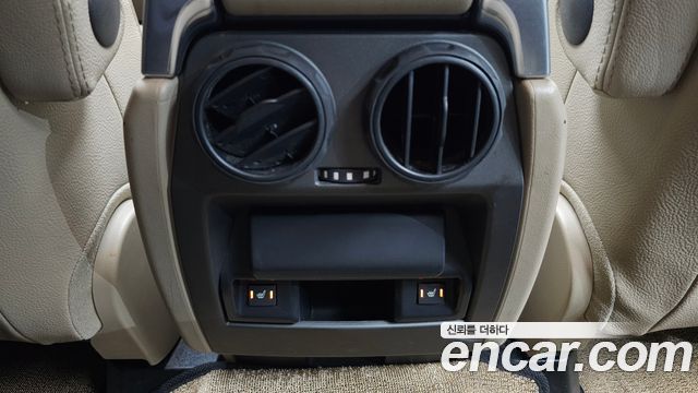 Land Rover Discovery 4 3.0 SDV6 HSE 2014 — фото 18