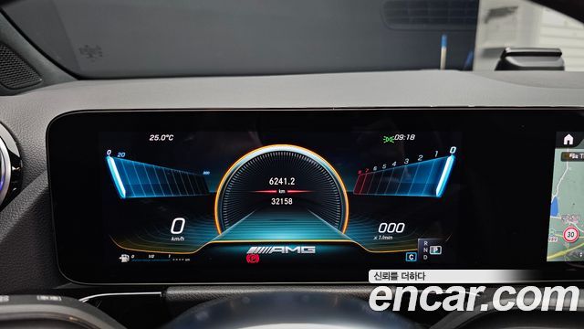 Mercedes-Benz GLA-Class (H247) GLA45 AMG 4MATIC+ 2022 — фото 8