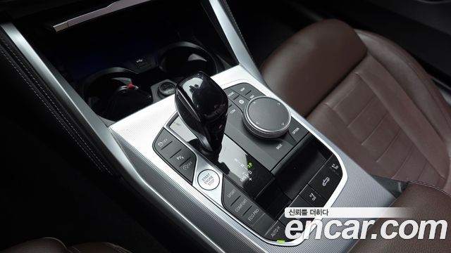 BMW 4 Series (G22) 420i M Sport Convertible 2023 — фото 9
