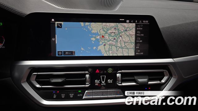BMW 4 Series (G22) 420i M Sport Convertible 2023 — фото 14