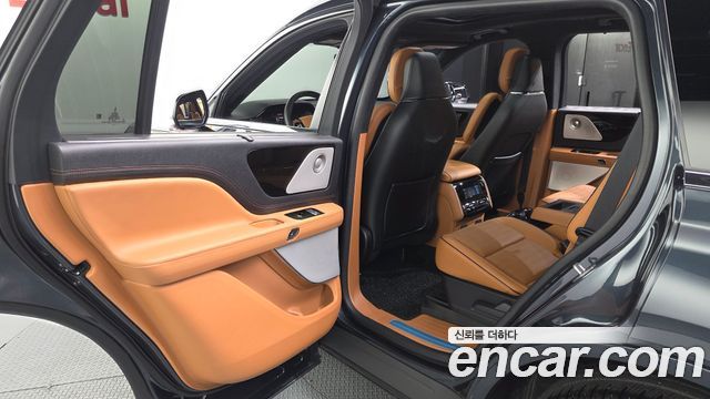 Lincoln Aviator (II) 3.0 Black Label AWD 2022 — фото 26