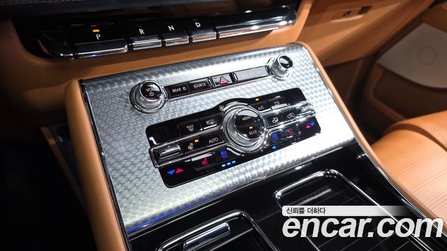 Lincoln Aviator (II) 3.0 Black Label AWD 2022 — фото 29