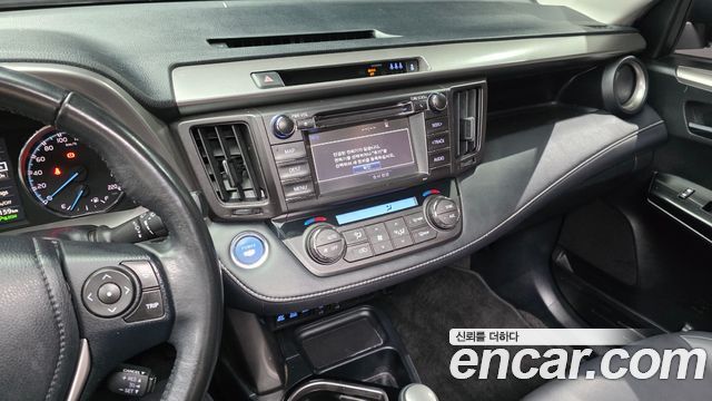Toyota RAV4 2.5 4WD Hybrid 4th 2018 — фото 14