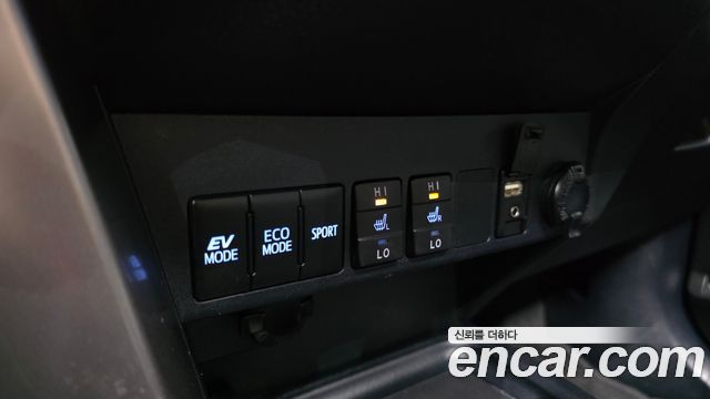 Toyota RAV4 2.5 4WD Hybrid 4th 2018 — фото 20