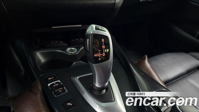 BMW 1 Series (F20) 118d Sport 5Door 2015 — фото 9
