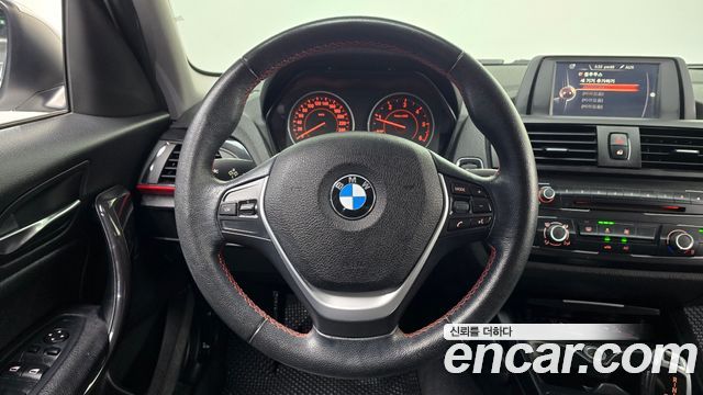 BMW 1 Series (F20) 118d Sport 5Door 2015 — фото 13