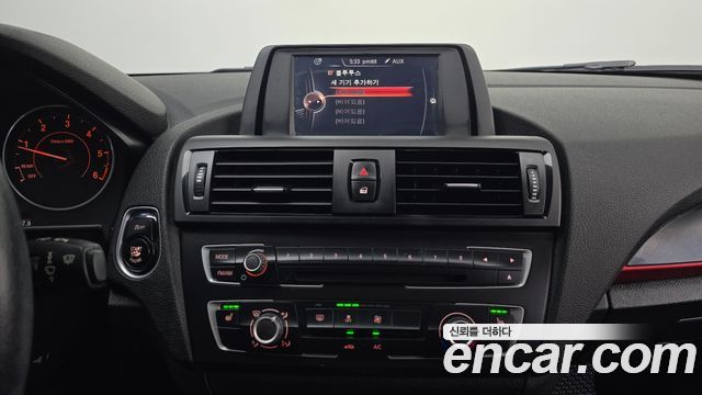 BMW 1 Series (F20) 118d Sport 5Door 2015 — фото 15