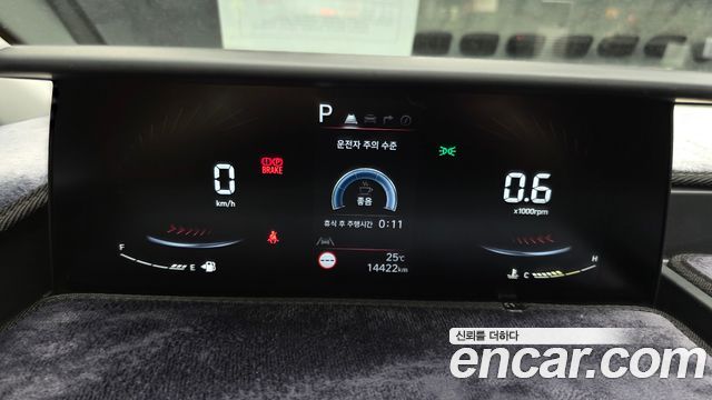Hyundai Staria L3.5  Kinder Safety Car 11-Seater 2025 — фото 8