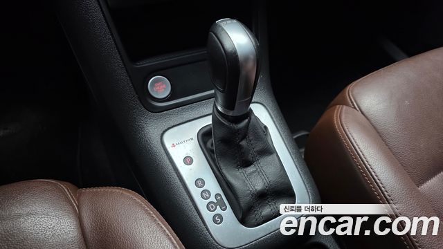 Volkswagen Tiguan 2.0 TDI Comfort 5N 2015 — фото 9