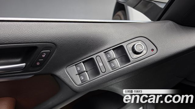 Volkswagen Tiguan 2.0 TDI Comfort 5N 2015 — фото 15