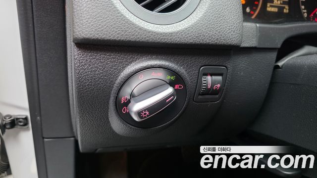 Volkswagen Tiguan 2.0 TDI Comfort 5N 2015 — фото 17