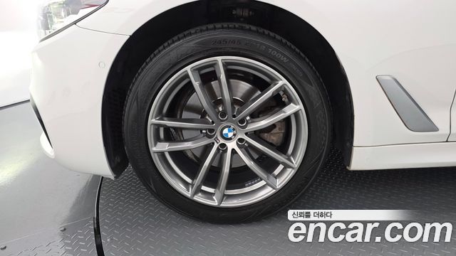 BMW 5 Series (G30) 520d xDrive M Sport Package 2018 — фото 5