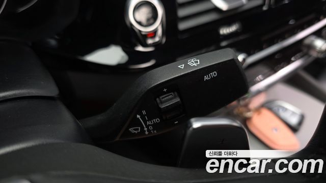 BMW 5 Series (G30) 520d xDrive M Sport Package 2018 — фото 18