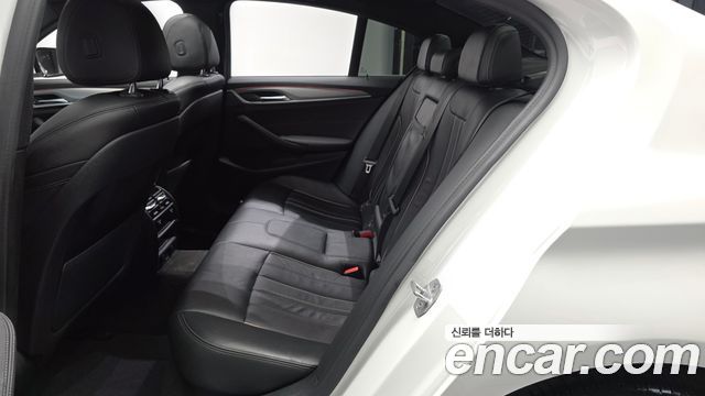 BMW 5 Series (G30) 520d xDrive M Sport Package 2018 — фото 26