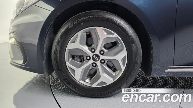Kia K5 Hybrid (II) Noblesse 2019 — фото 5