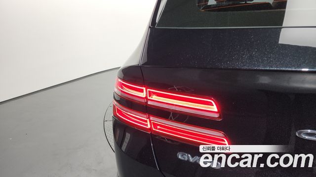Genesis GV80 2.5T Gasoline AWD 2022 — фото 23