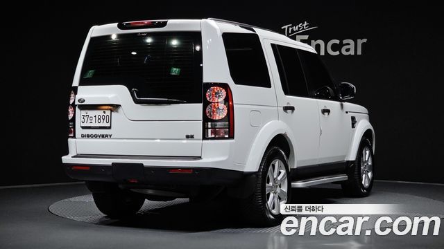Land Rover Discovery 4 3.0 SDV6 SE 2015 — фото 2