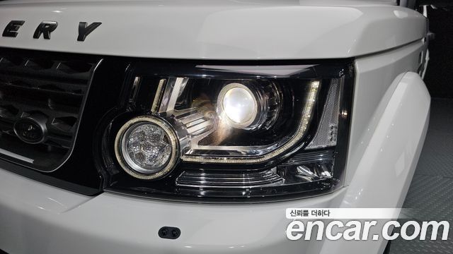 Land Rover Discovery 4 3.0 SDV6 SE 2015 — фото 22
