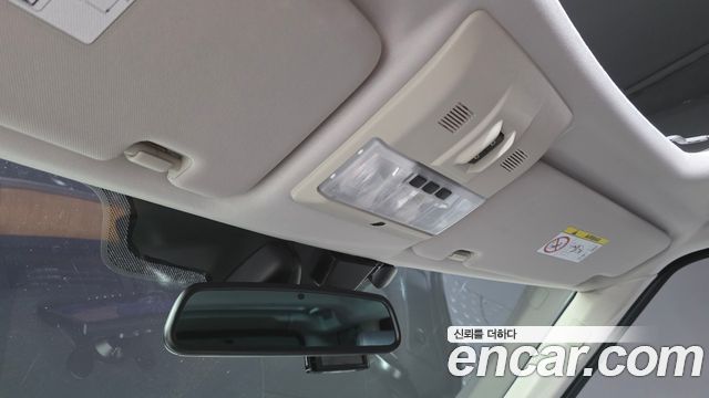 Land Rover Discovery 4 3.0 SDV6 SE 2015 — фото 28